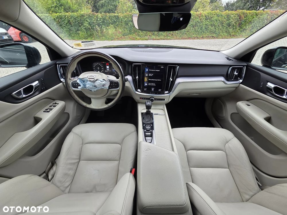 Volvo S60 T5 Momentum Pro - 9