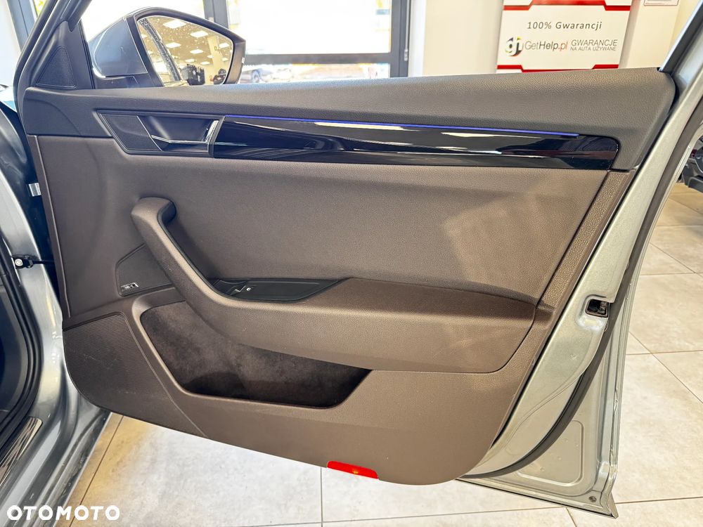 Skoda Superb 2.0 TDI L&K DSG - 20