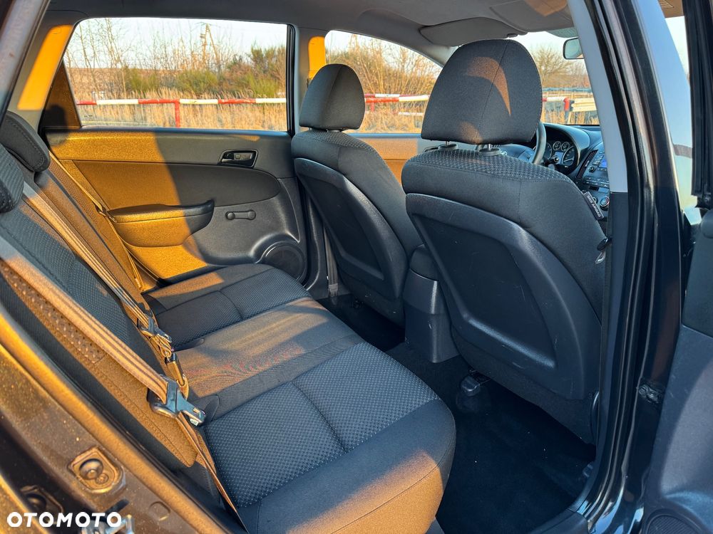 Hyundai i30 i30cw 1.4 blue Comfort - 17