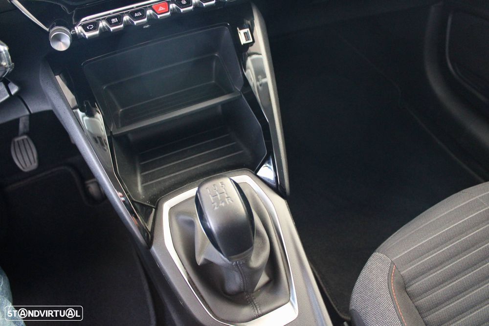 Peugeot 208 1.2 PureTech Active Pack - 13