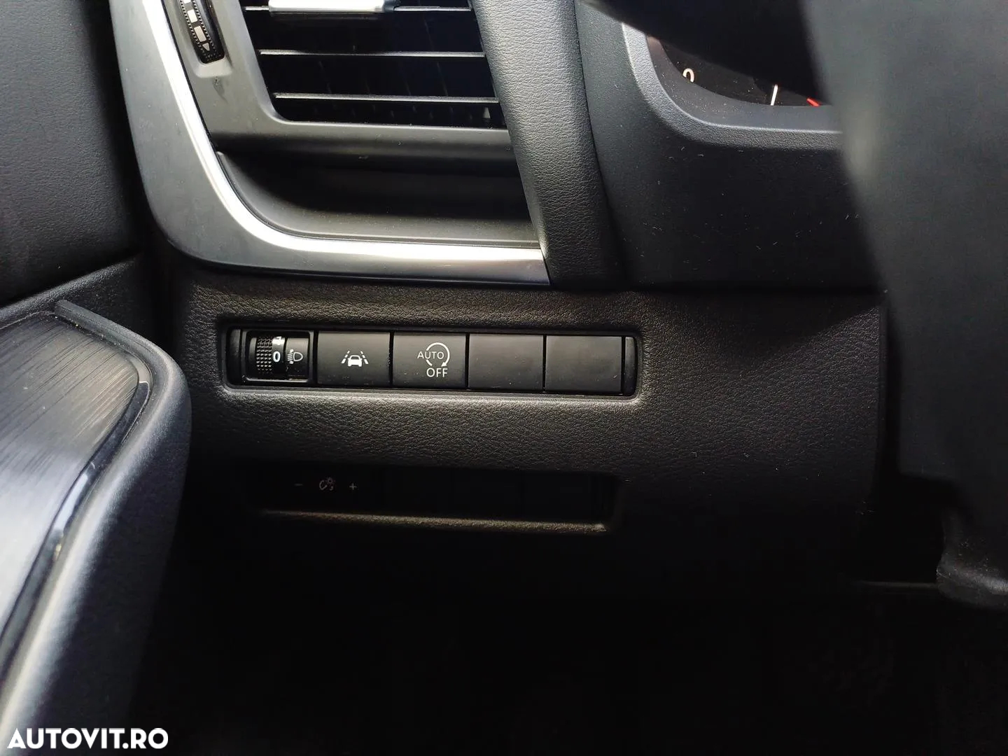 Nissan Qashqai 1.3 DIG-T MHEV Xtronic N-Connecta - 12