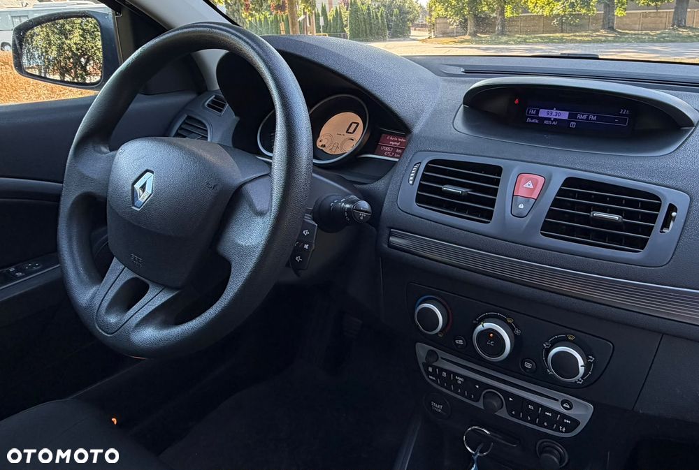 Renault Megane - 10