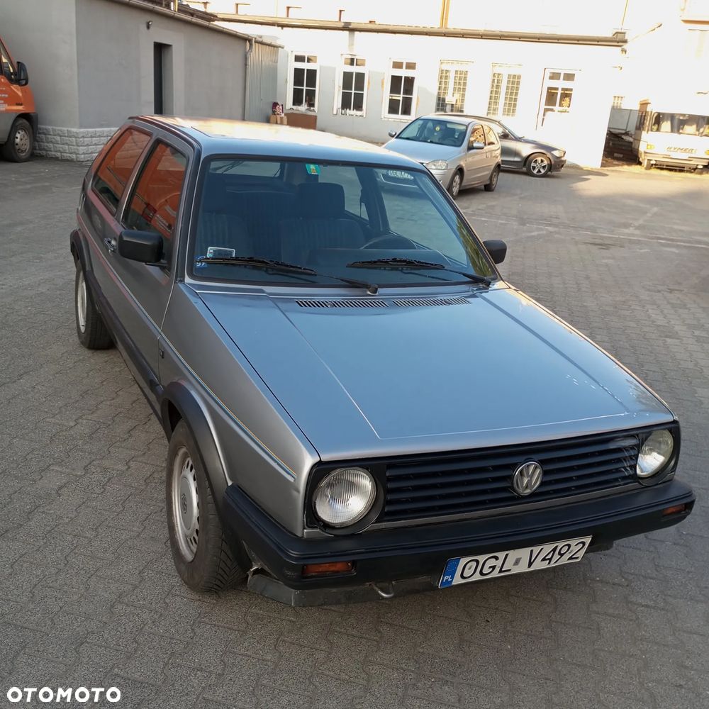 Volkswagen Golf - 5