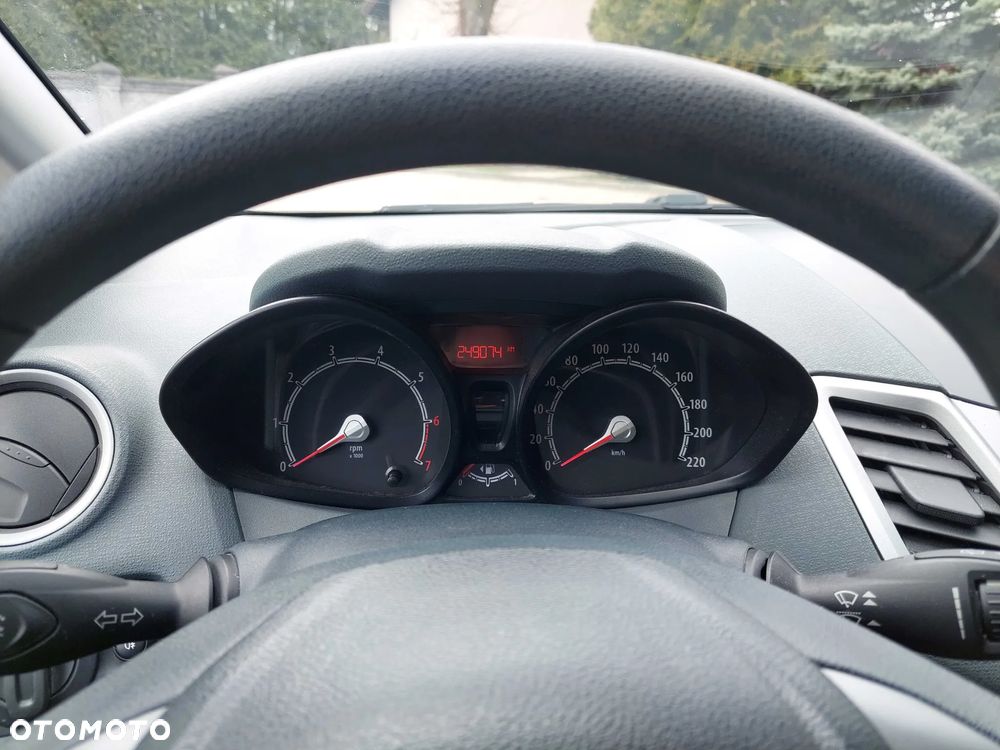 Ford Fiesta 1.25 Viva - 20