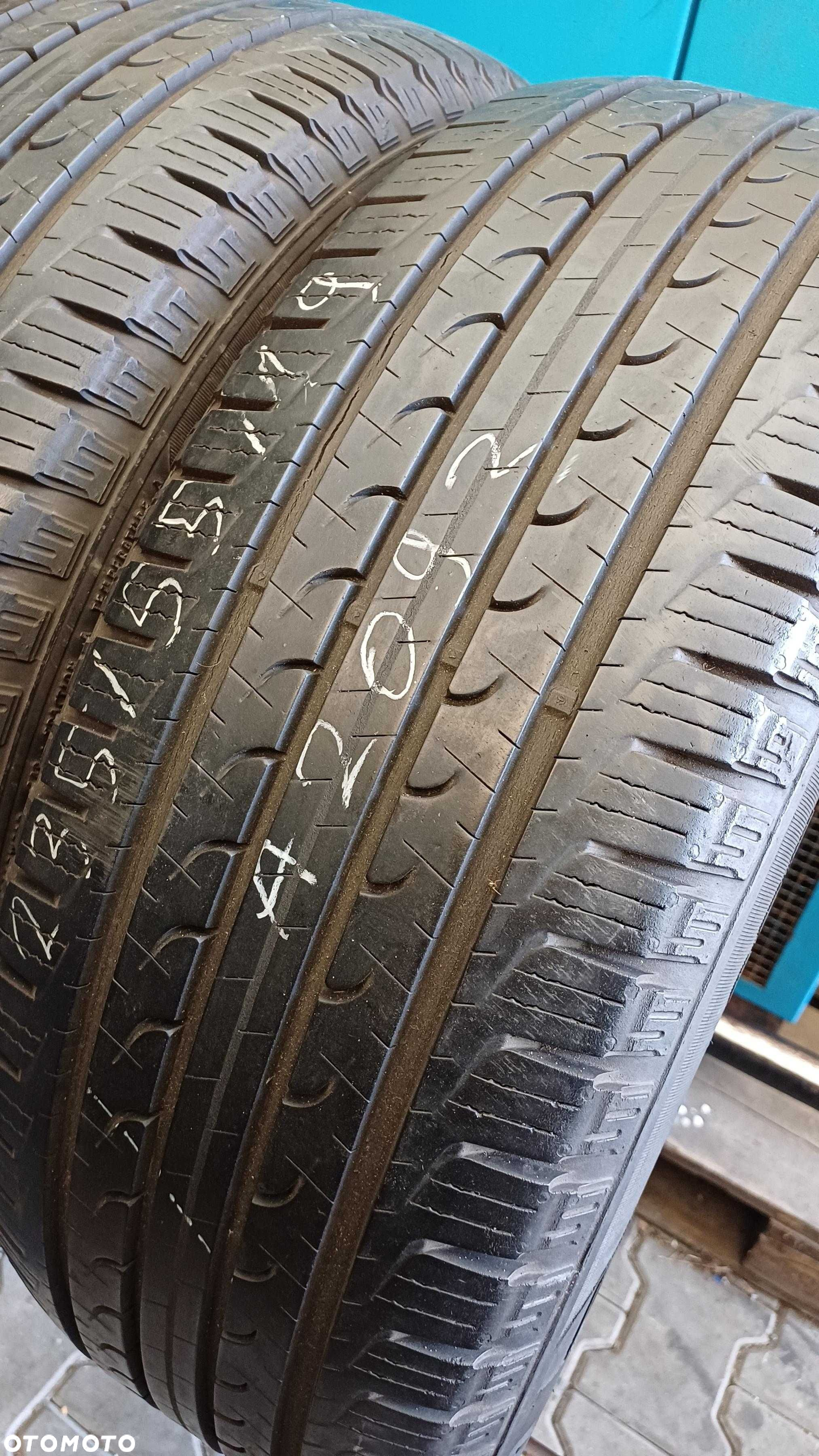 235/55/19 Goodyear Efficient Grip Suv 4x4 LRR 105V - 3