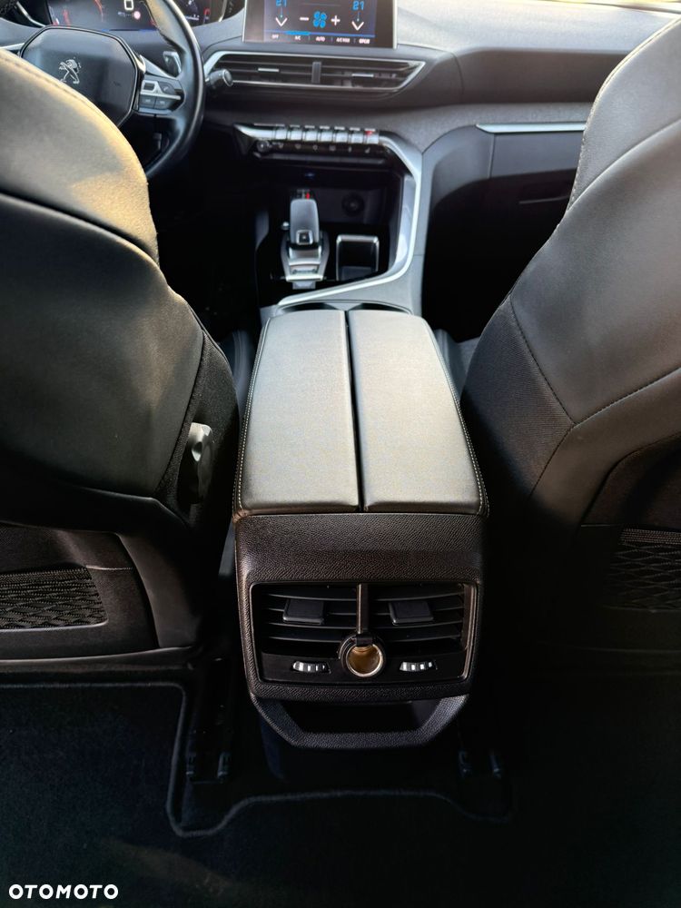 Peugeot 3008 1.5 BlueHDi Active S&S EAT8 - 17
