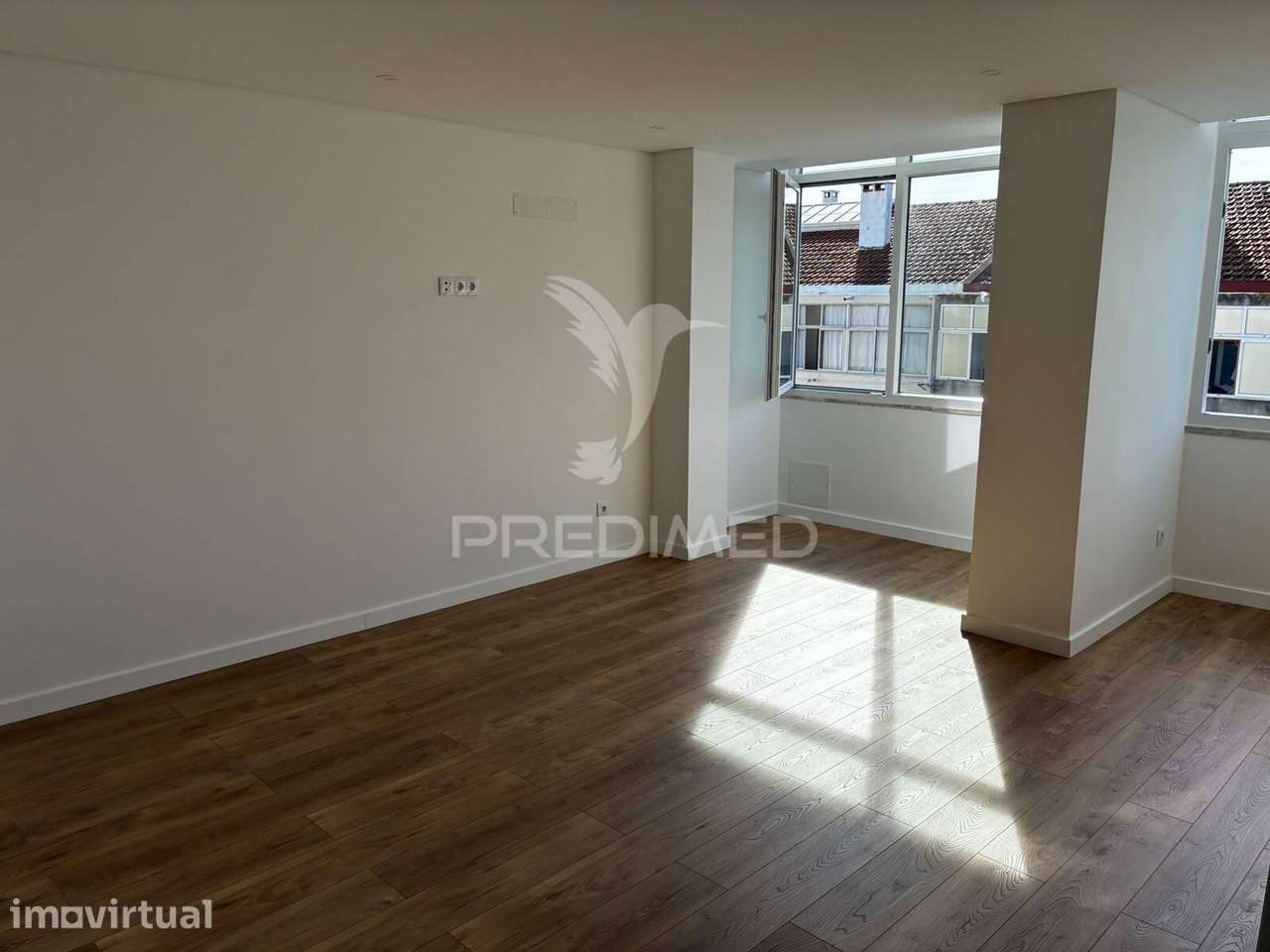 Apartamento T3 na Cova da Piedade – Localização estratégica e excel... - Grande imagem: 2/18