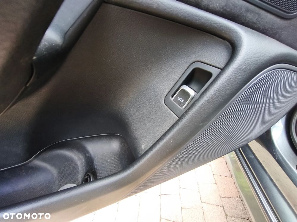 Audi A6 Avant 2.0 TDI quattro S tronic - 13