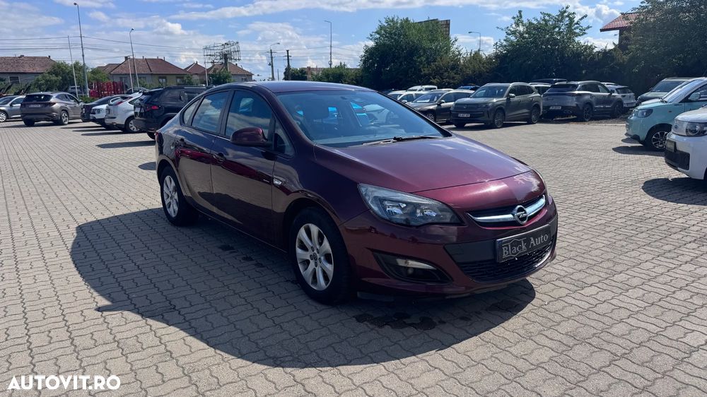 Opel Astra 1.4 Turbo ECOTEC Enjoy - 2