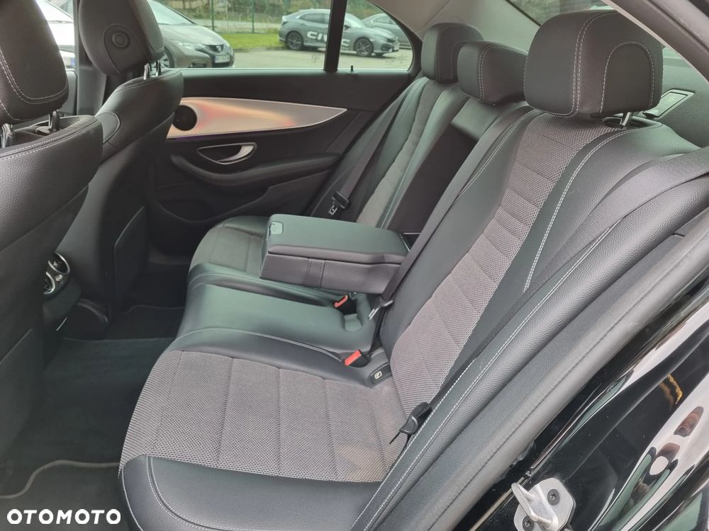 Mercedes-Benz Klasa E 220 d Business Edition 9G-TRONIC - 11