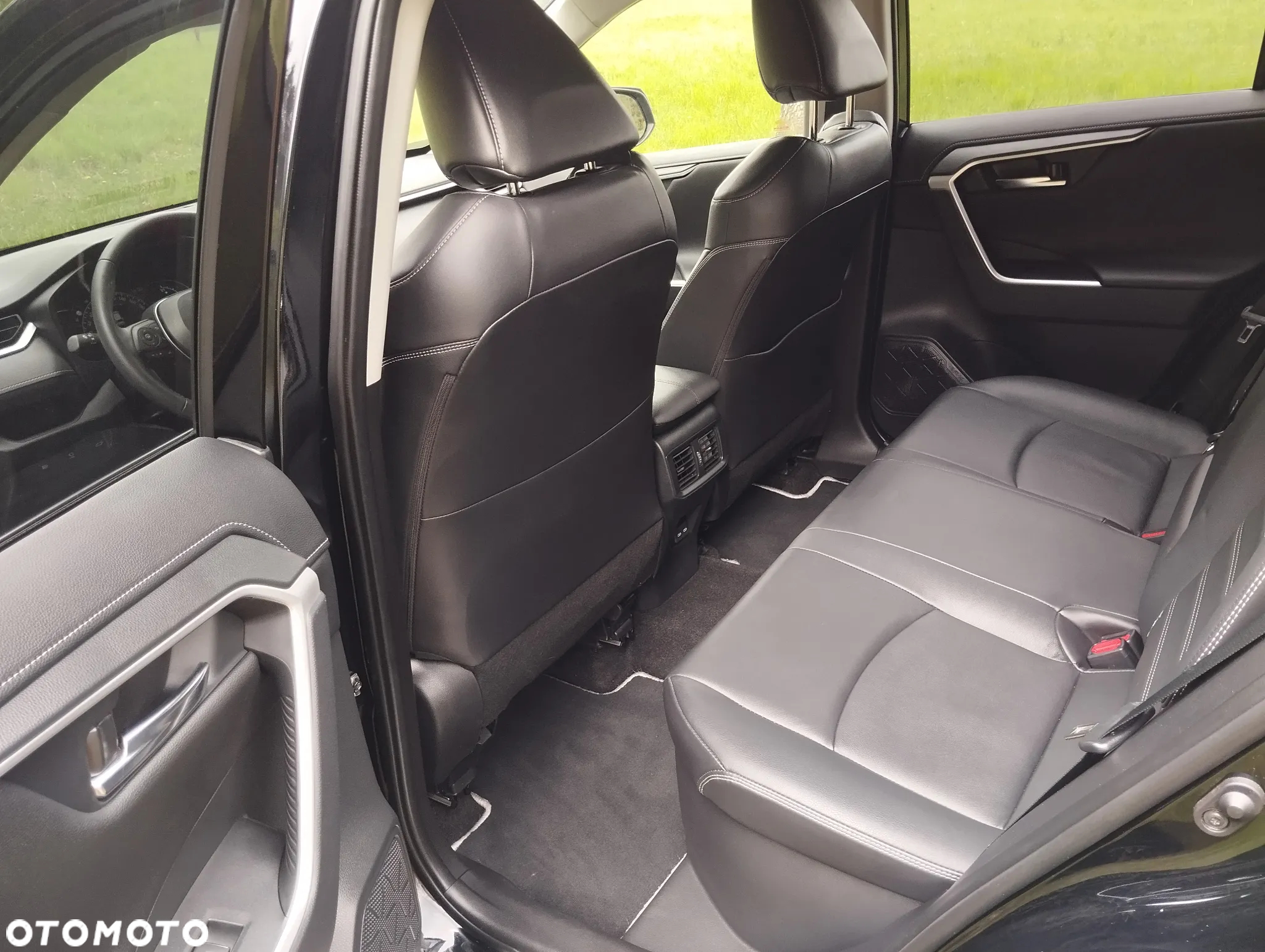 Toyota RAV4 - 14
