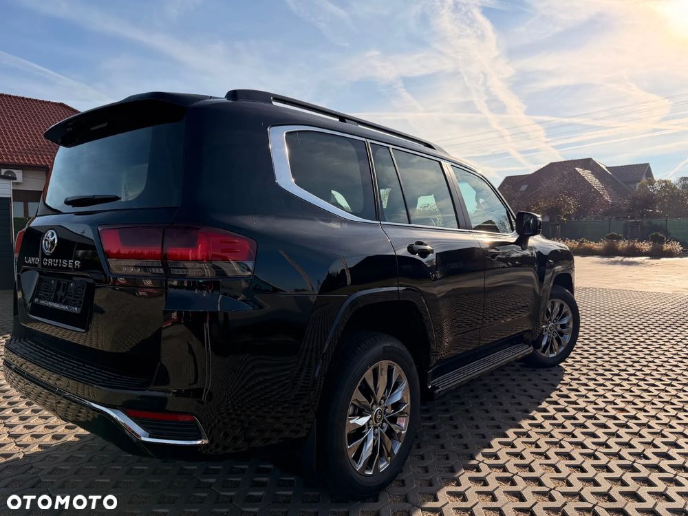 Toyota Land Cruiser - 8