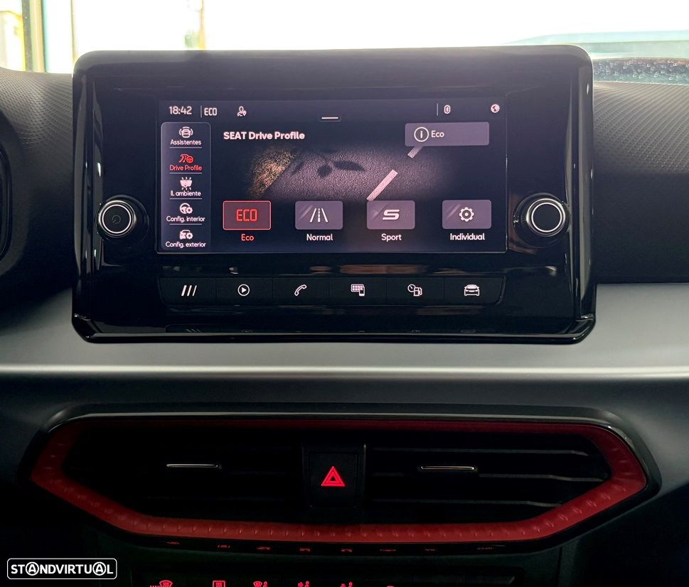 SEAT Arona 1.0 TSI FR - 28