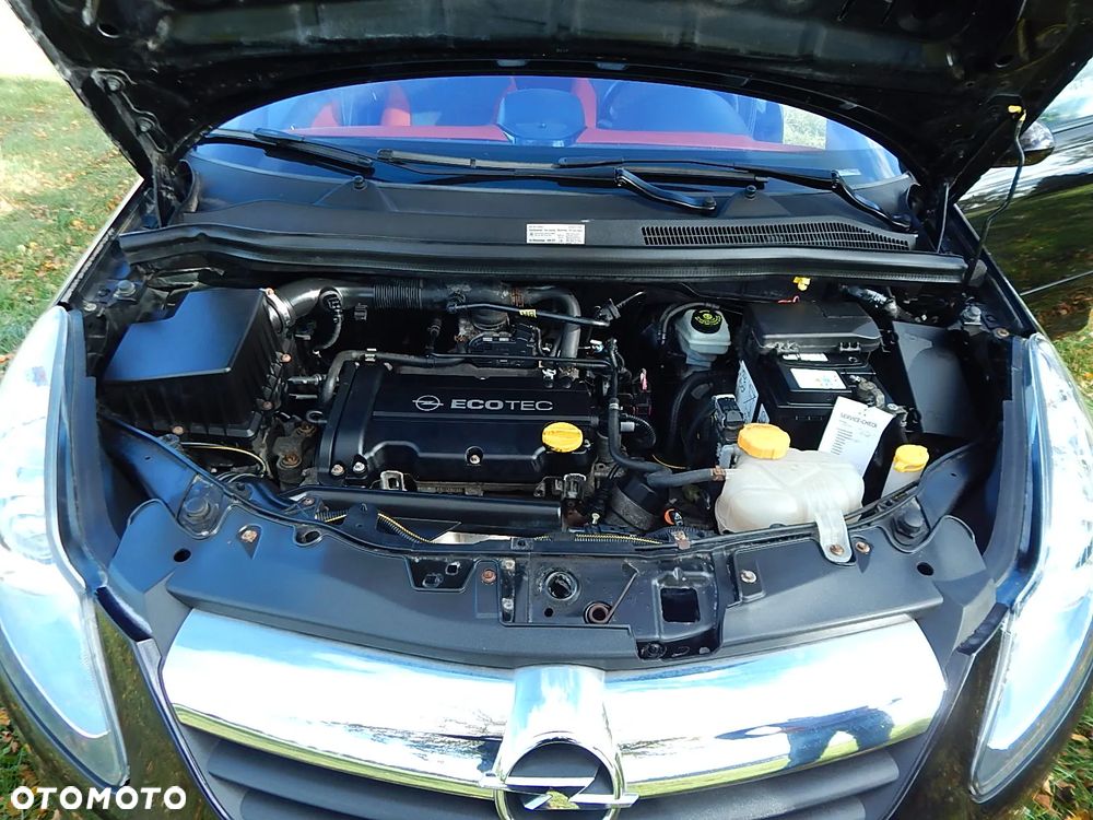Opel Corsa 1.4 16V Cosmo - 10