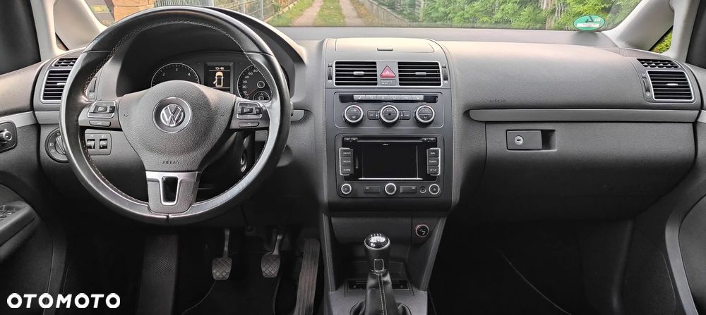 Volkswagen Touran 1.6 TDI DPF BlueMotion Technology Cup - 24