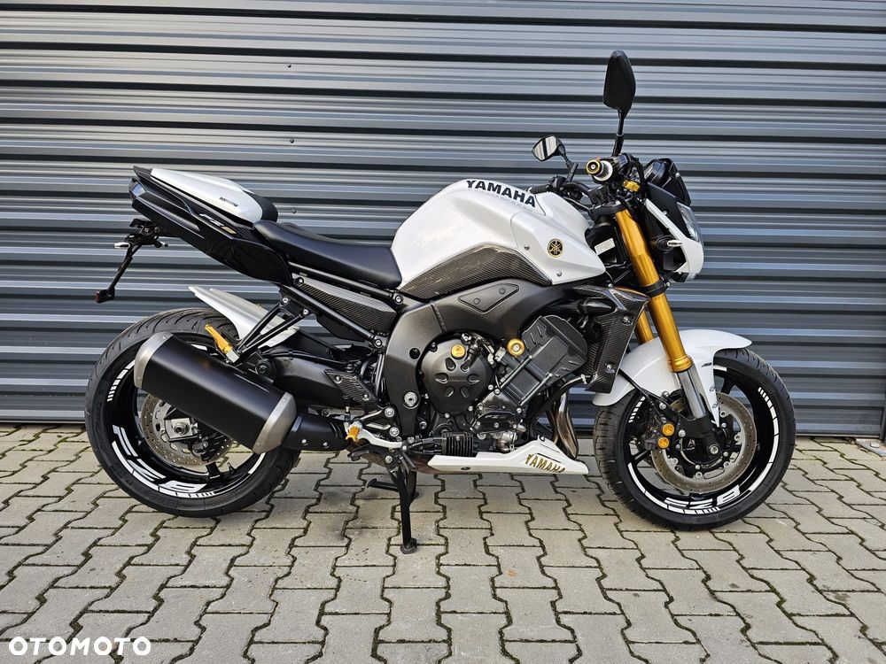 Yamaha FZ8