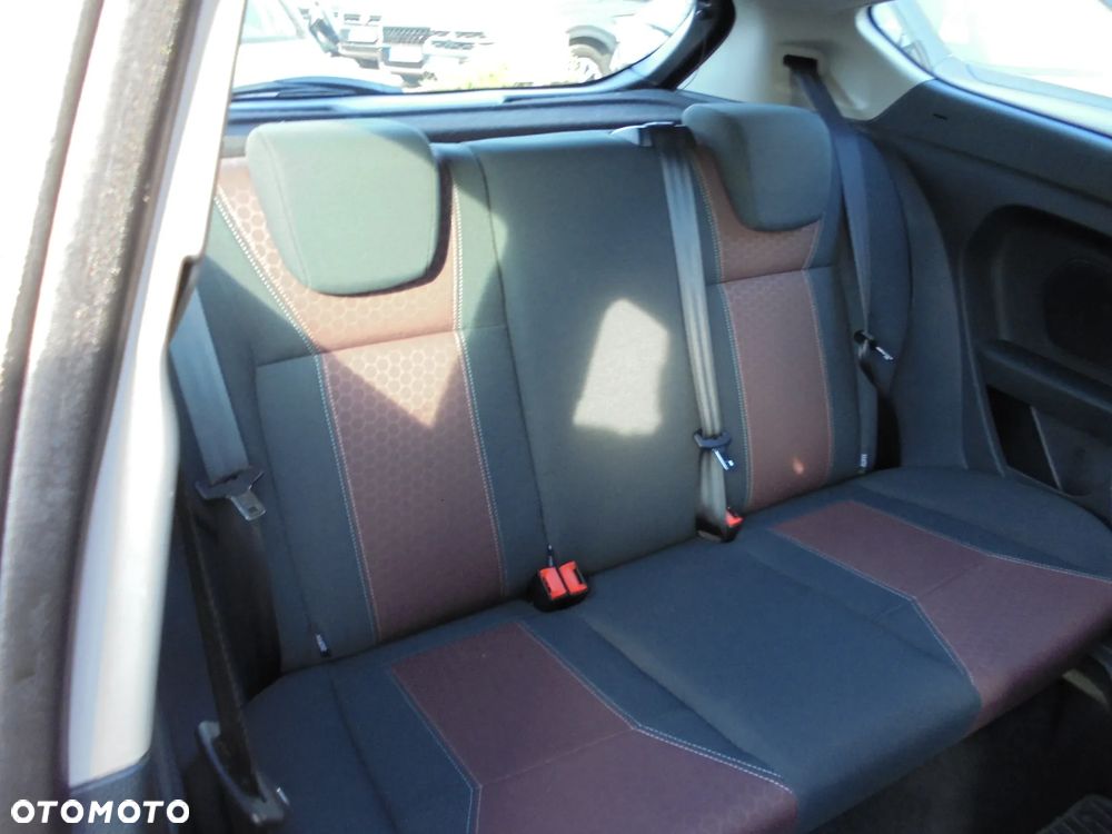 Ford Fiesta - 19