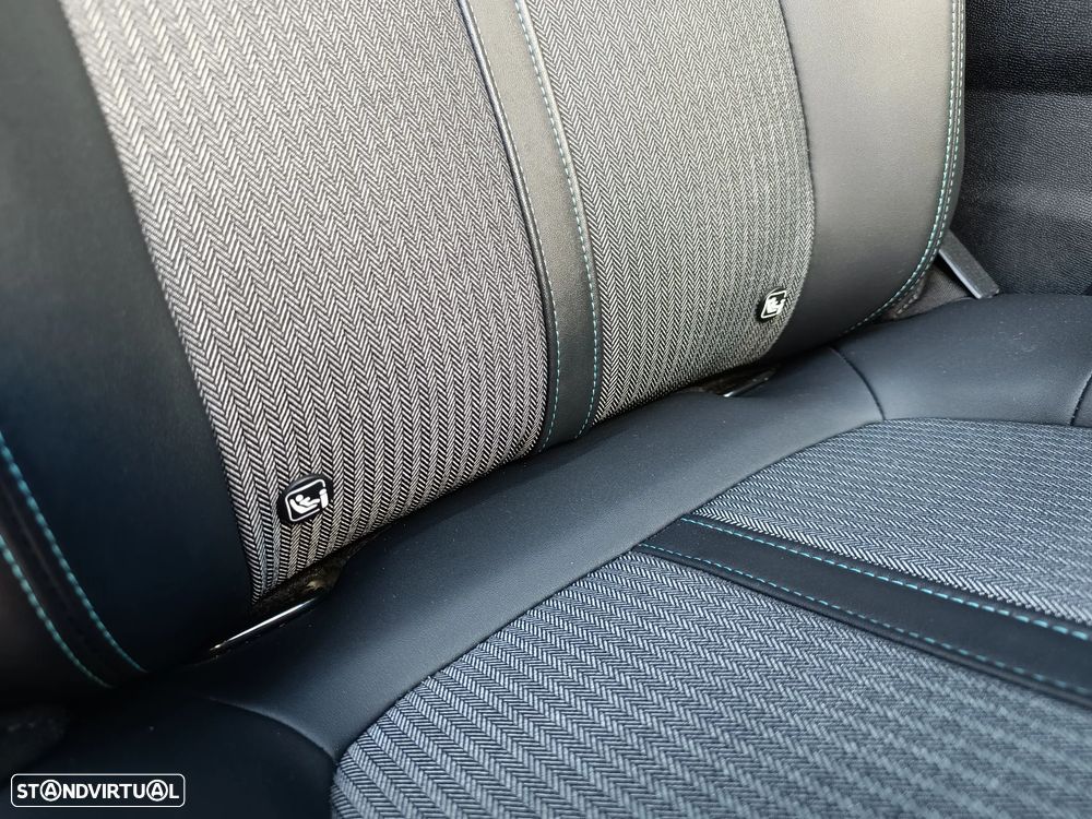 Peugeot 3008 1.6 Hybrid4 Allure Pack e-EAT8 - 28