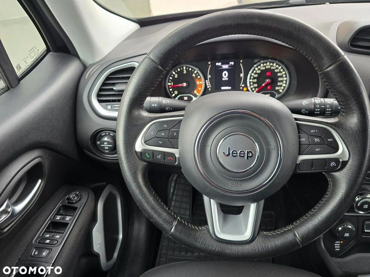 Jeep Renegade 2.0 MultiJet Longitude 4WD S&S - 26