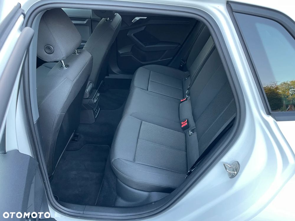 Audi A3 Sportback 40 TFSIe S tronic S line - 16