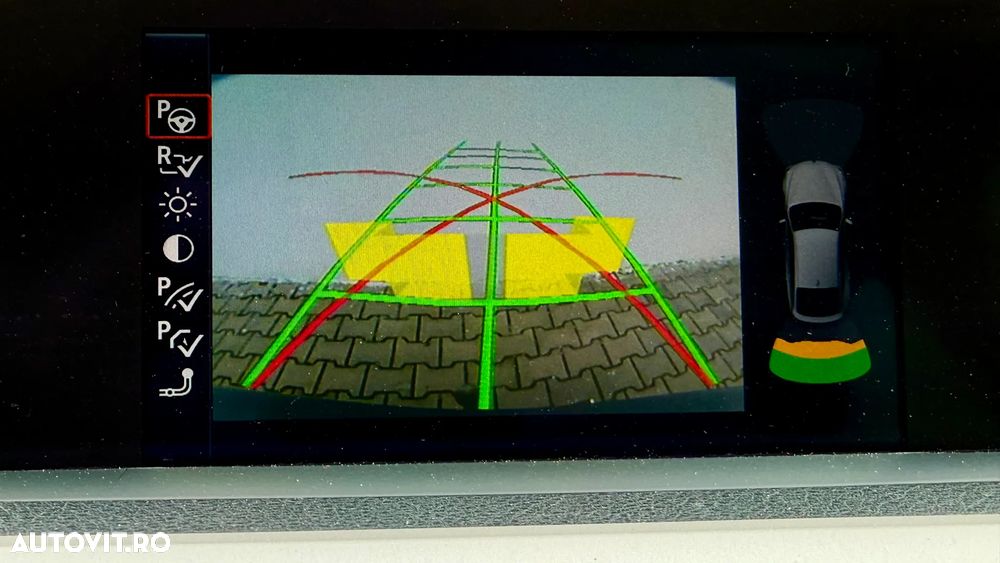 BMW Seria 3 320d Aut. Sport Line - 28