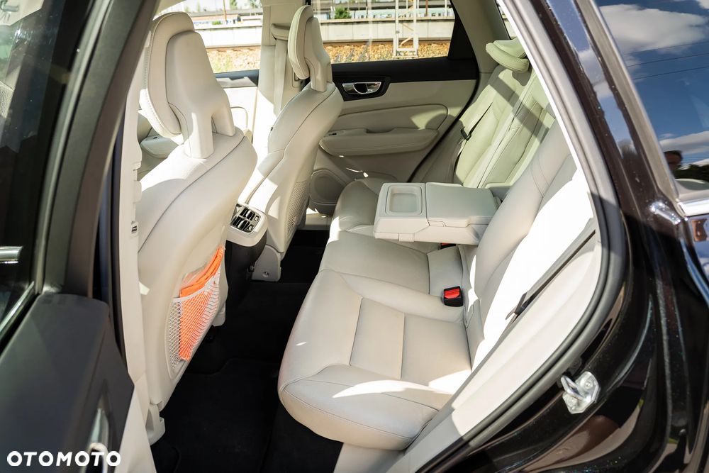 Volvo XC 60 D4 AWD Inscription - 13