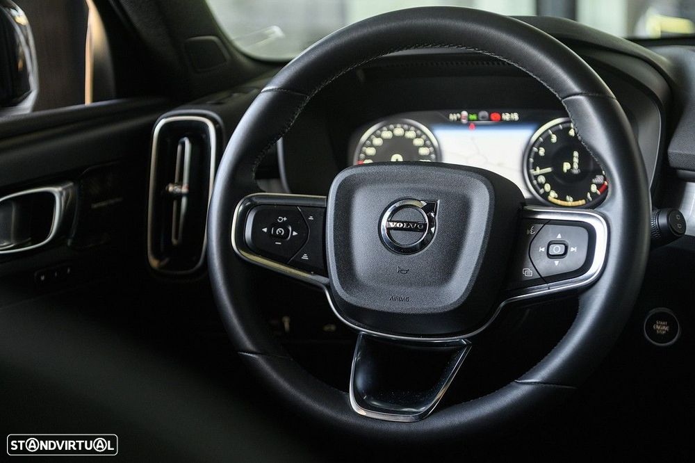 Volvo XC 40 1.5 T2 Plus Dark Auto - 18