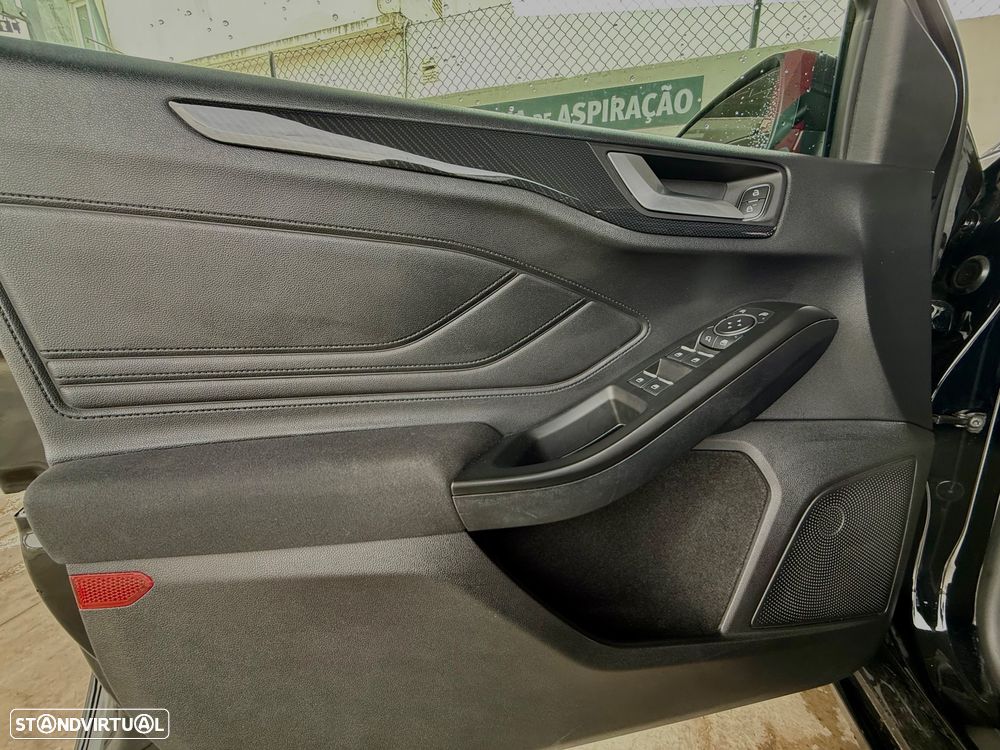 Ford Focus 1.0 EcoBoost ST-Line - 13