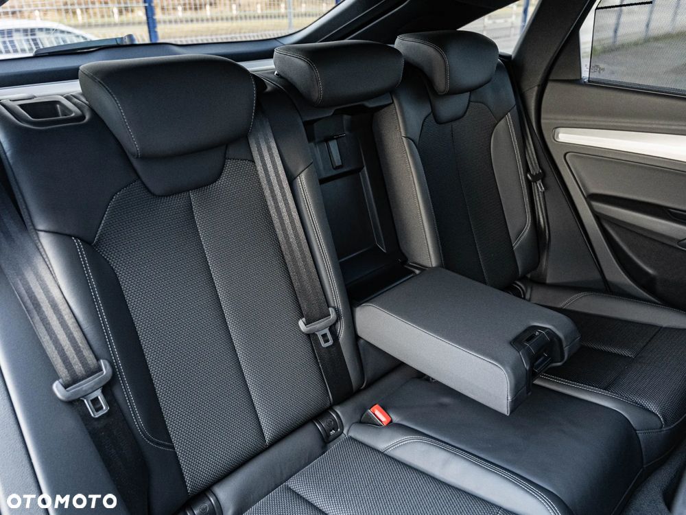 Audi Q5 Sportback 40 TDI quattro S tronic S line - 25
