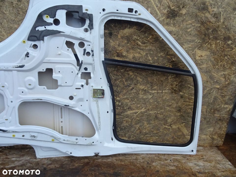 DRZWI PRAWY PRZÓD PRZEDNIE IVECO DAILY III 3.0HPI - 6