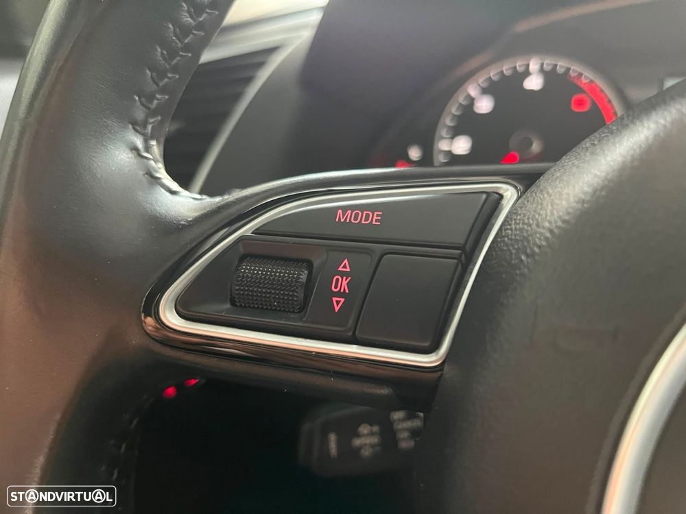 Audi Q5 2.0 TDI Business Line S-line - 25