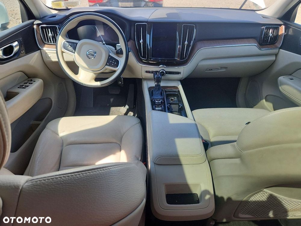 Volvo XC 60 - 7