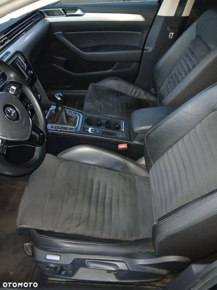Volkswagen Passat 1.4 TSI BMT ACT Trendline - 17