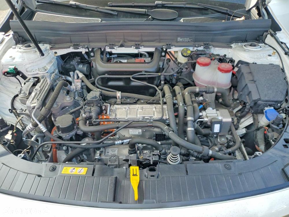 Mercedes-Benz EQB 250+ - 13