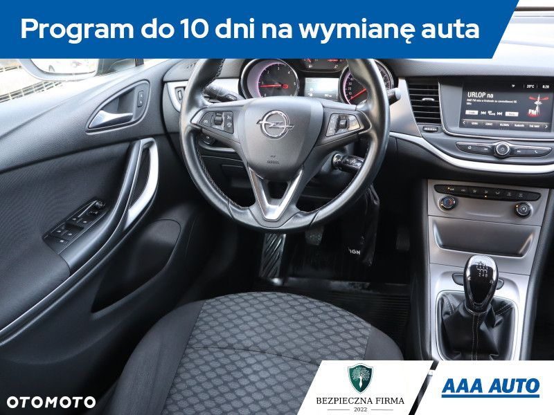Opel Astra - 8