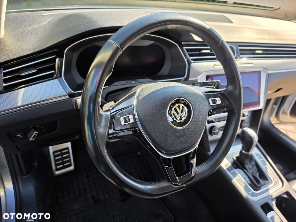 Volkswagen Passat Alltrack 2.0 TDI SCR 4Mot DSG7 - 13