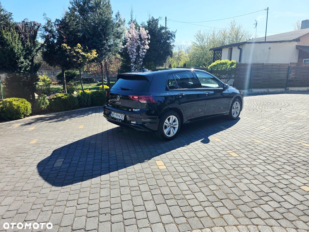 Volkswagen Golf 1.5 eTSI Life DSG - 9