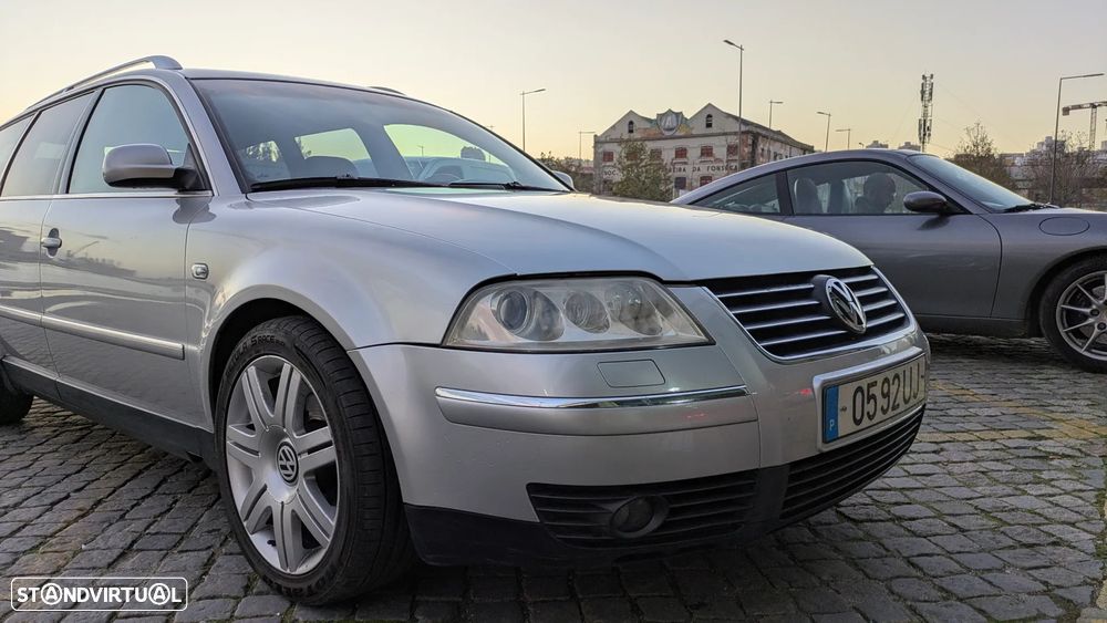 VW Passat Variant 1.9 TDi Highline Tip - 19