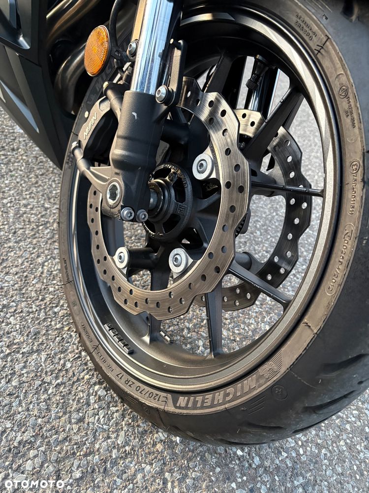 Honda CBR - 17