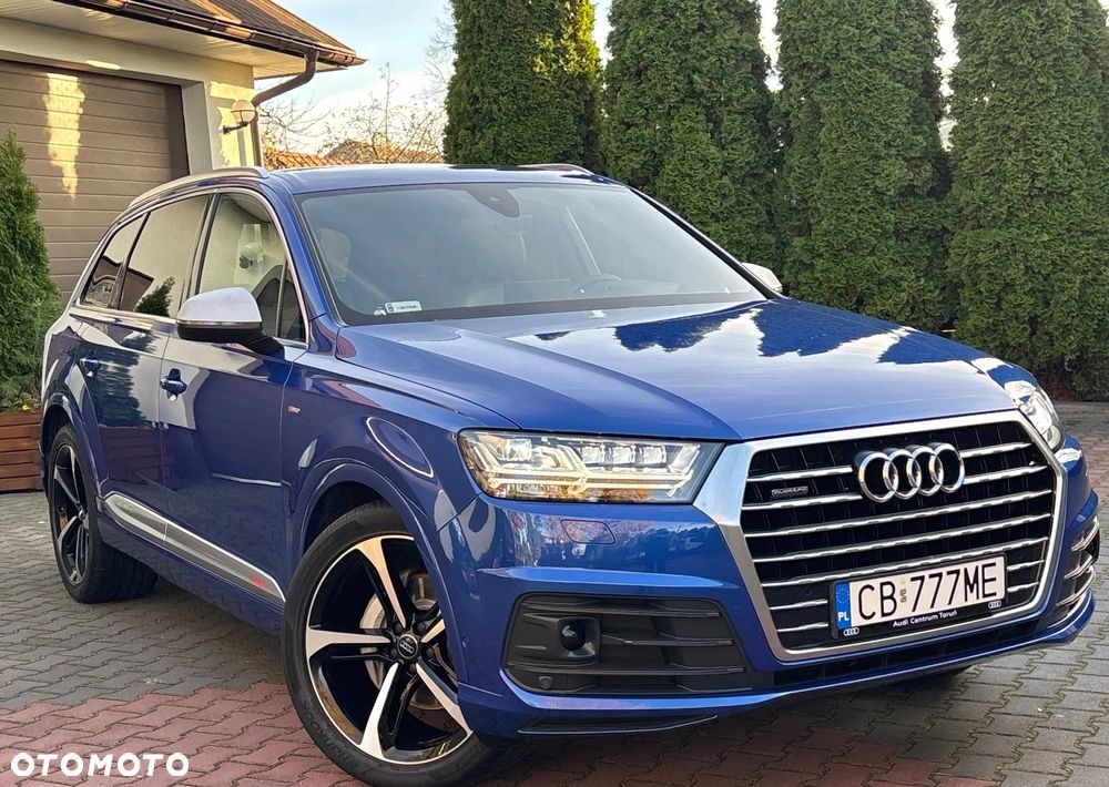 Audi Q7 - 1