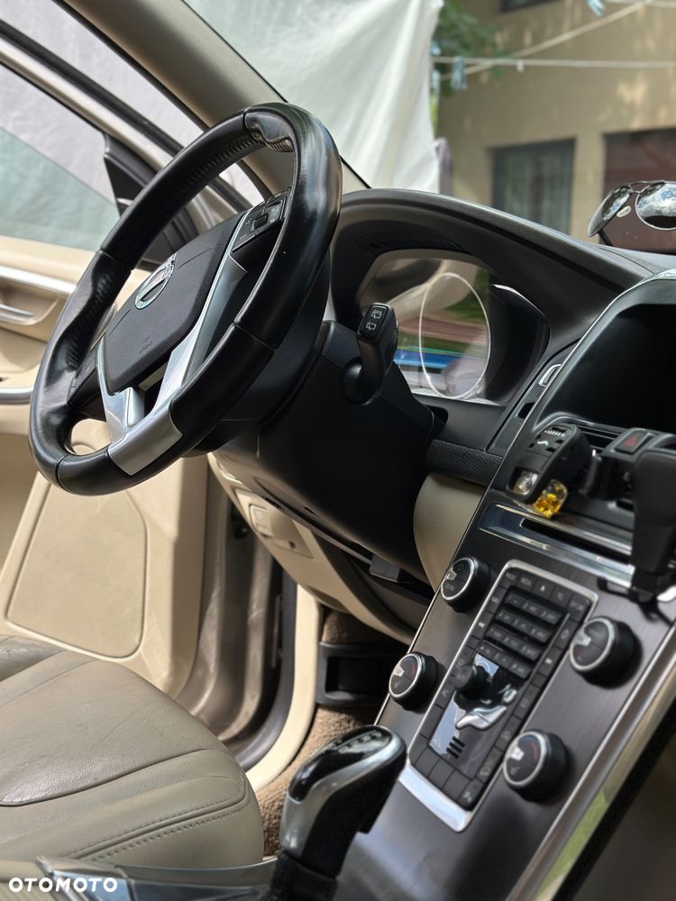 Volvo XC 60 D5 AWD Summum - 14
