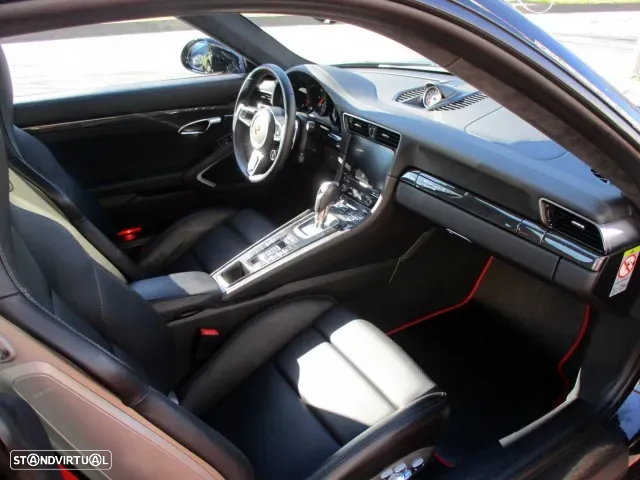 Porsche 911 (991) Carrera S Endurance Racing Edition - 17
