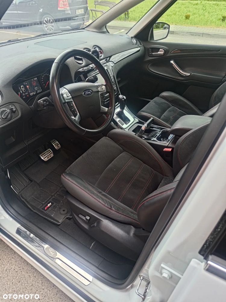 Ford S-Max - 9