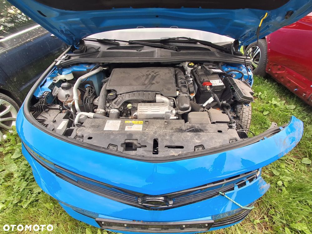 Opel Astra 1.2 Turbo Automatik GS - 9