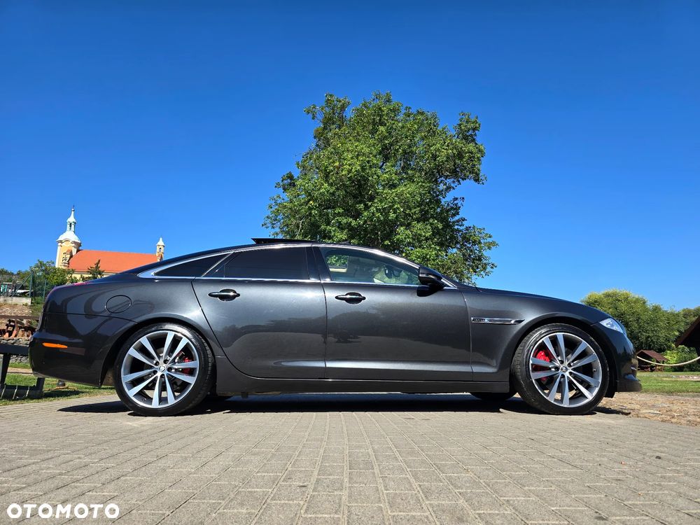Jaguar XJ 3.0 D V6 Premium Luxury - 25