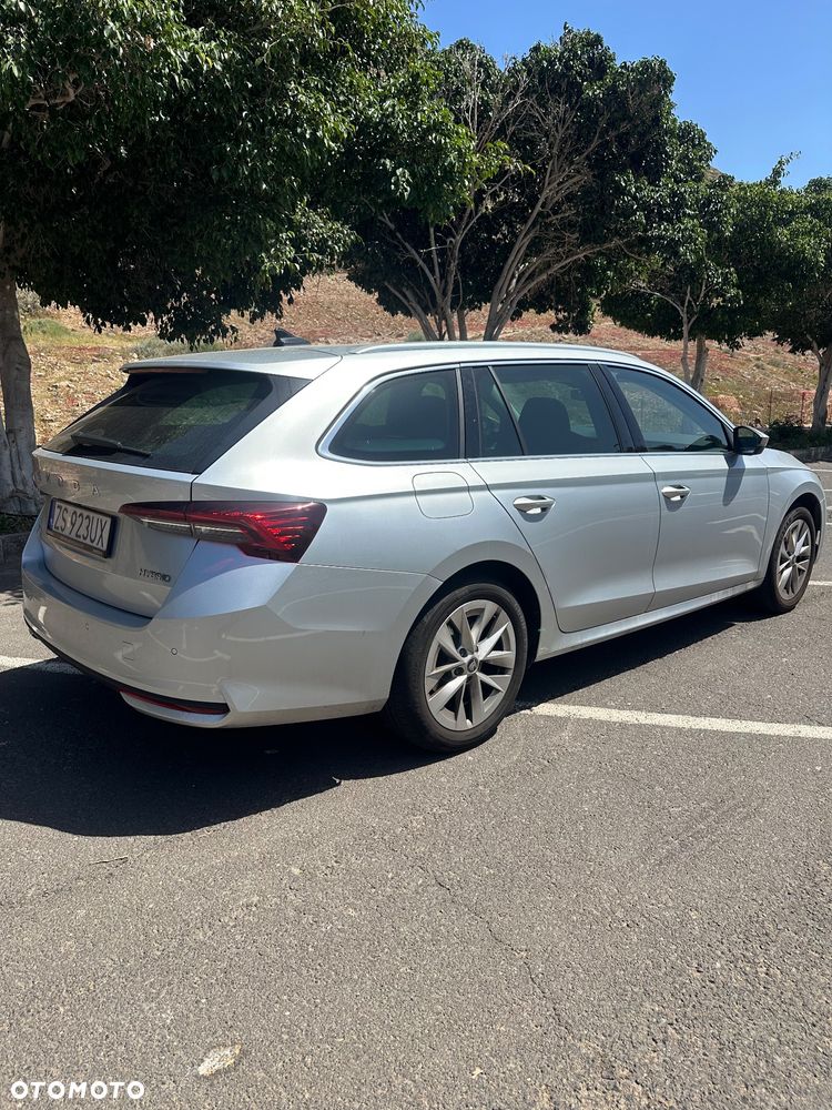 Skoda Octavia 1.5 TSI mHEV Selection DSG - 3