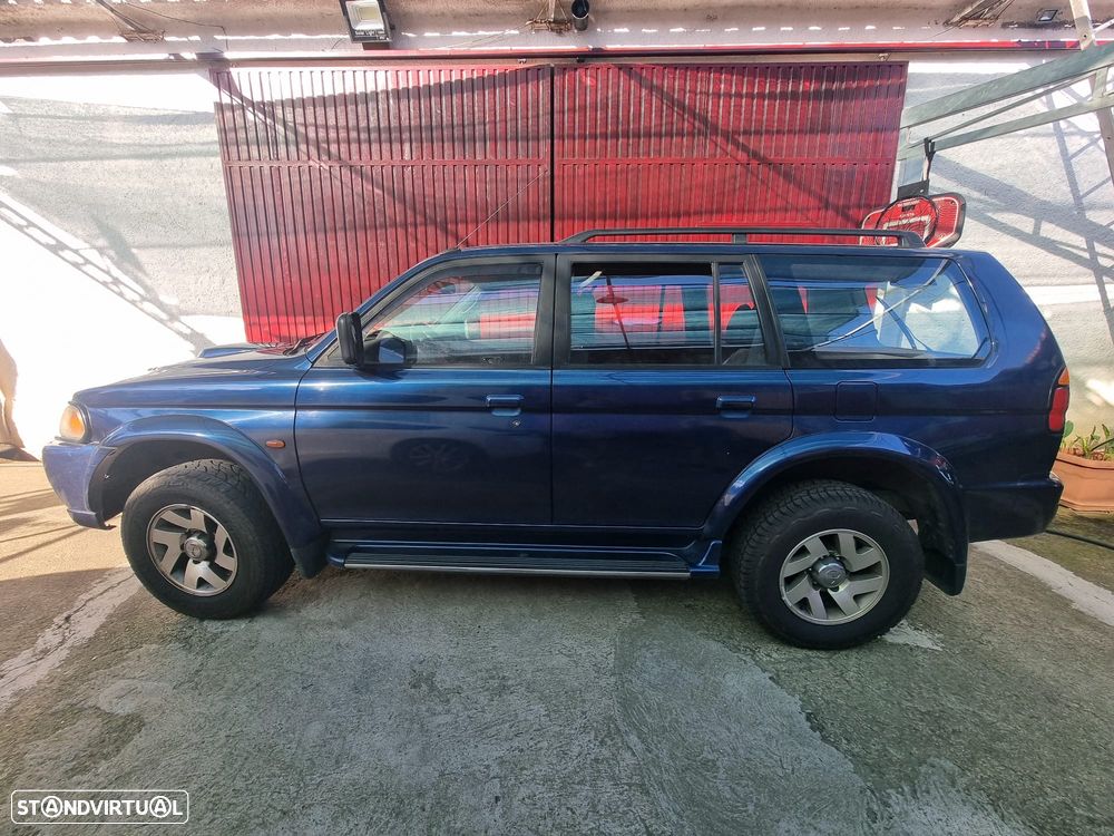 Mitsubishi Pajero Sport 2.5 TD GLS - 1