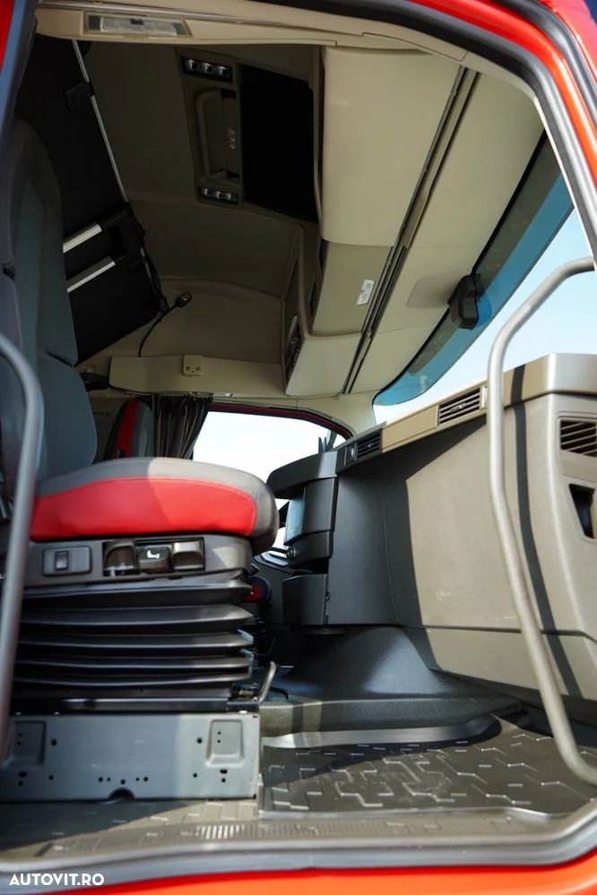 Volvo FH 460 / 7.4 M CORTINĂ / I-SAVE / I-PARK COOL / PUNTE RIDICATĂ ȘI DE DIRECȚIE / WIELTON - 34