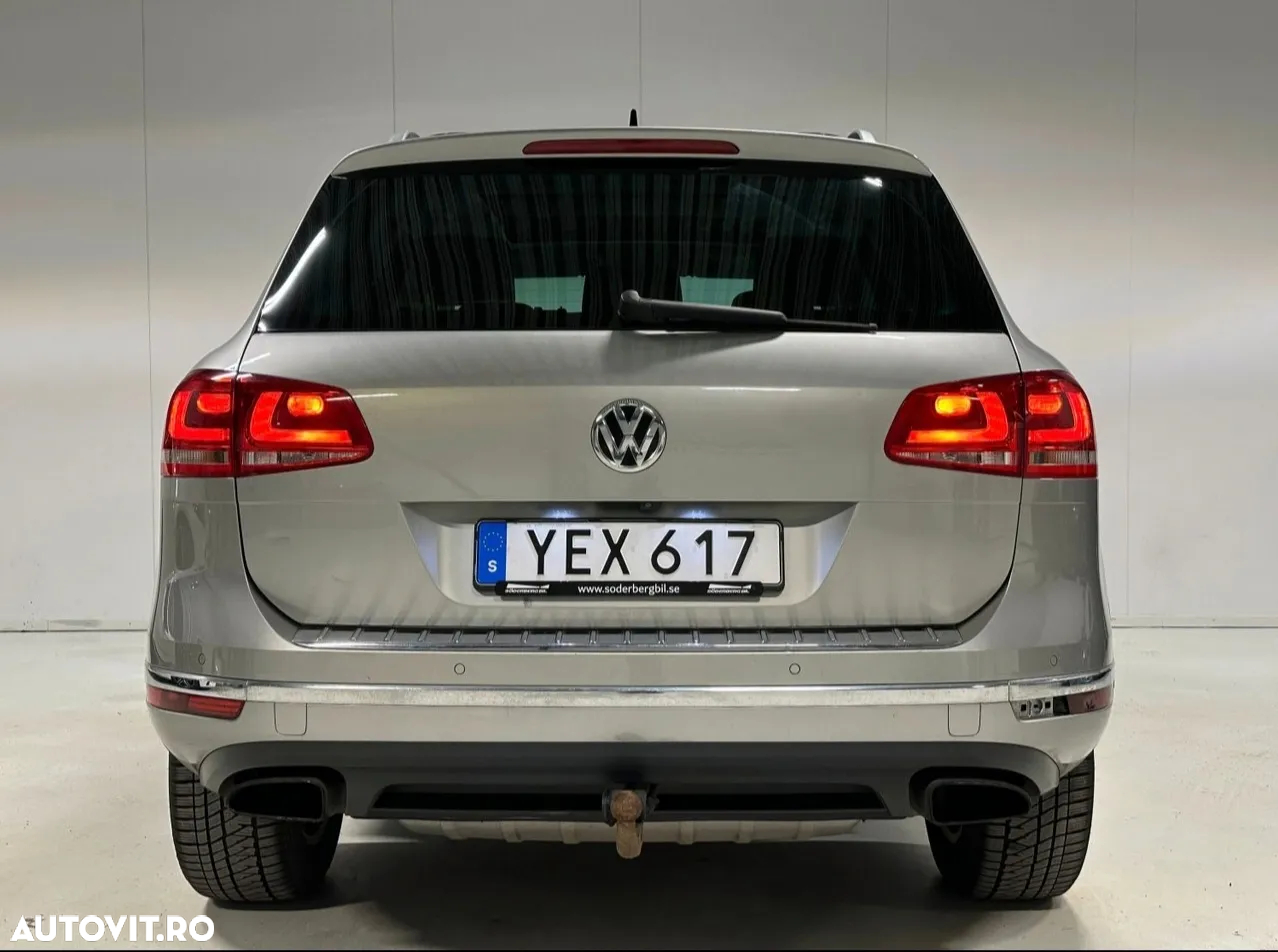 Volkswagen Touareg - 12