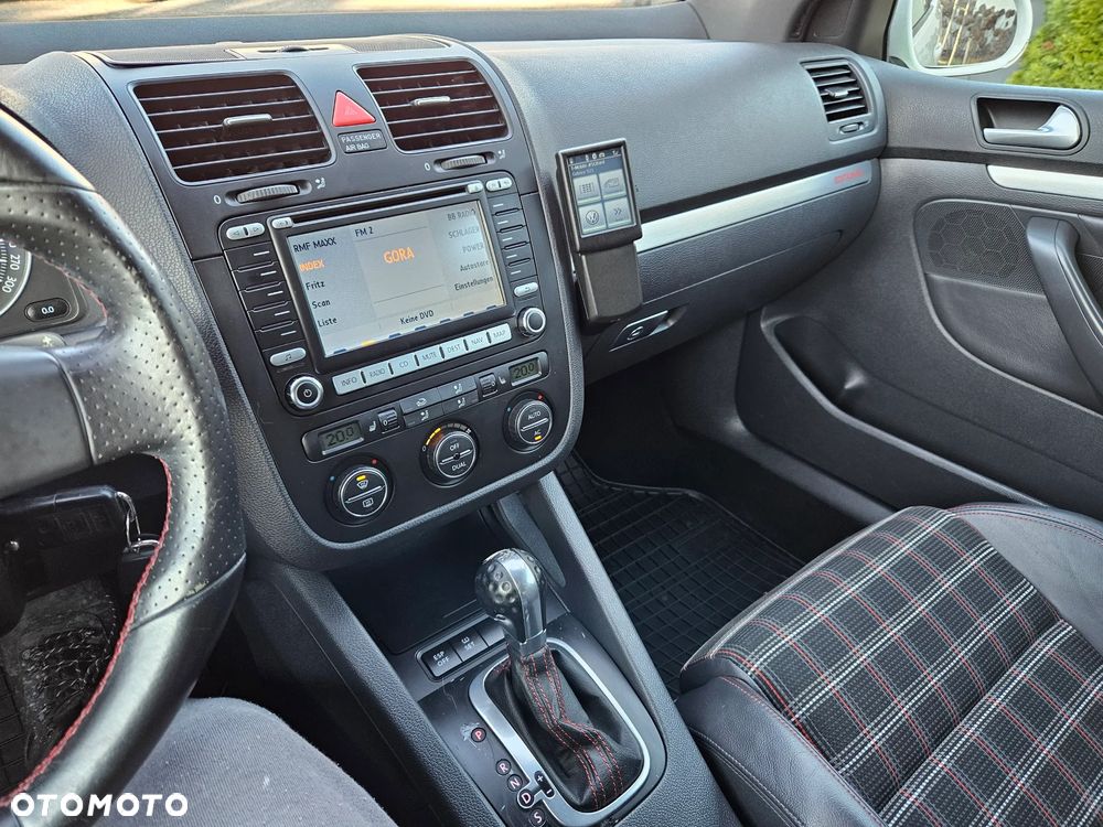 Volkswagen Golf 2.0 GTI DSG Edition 30 - 17